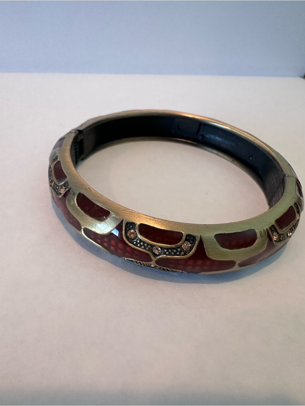 2 Coldwater Creek maroon and green with Goldtone Bracelets - Picture 10 of 13